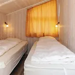 4 Star In Friedrichkoog Friedrichskoog