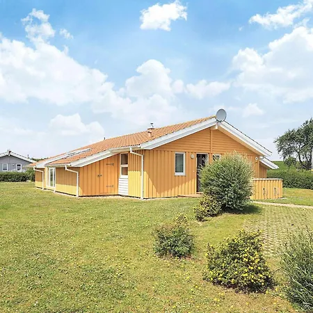 4 Star In Friedrichkoog